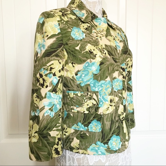 5/$25 Ann Taylor Loft Floral Tropical Blazer - Picture 3 of 7